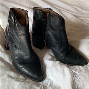Madewell leather western ankle boots size 7